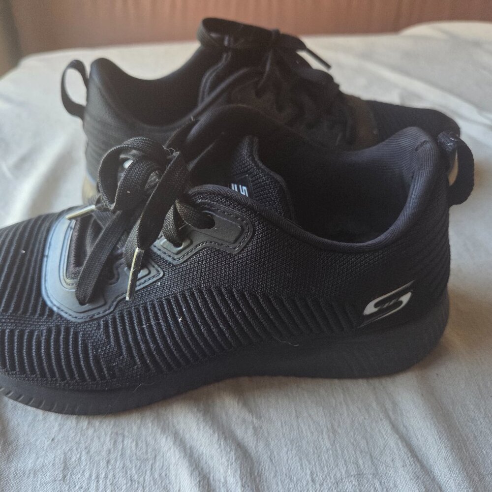Black Skechers Womens Sneakers Size 7 - Picture 5 of 5
